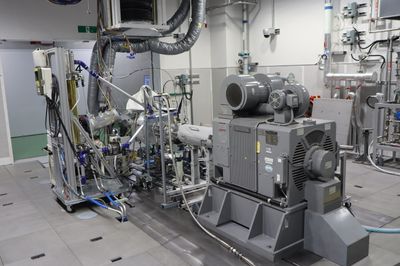 コベルコ建機が「ミニショベル2種」投入、掘削性向上｜ニュースイッチ