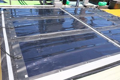 「ペロブスカイト太陽電池」需要創出…政府、公共施設に導入目標
