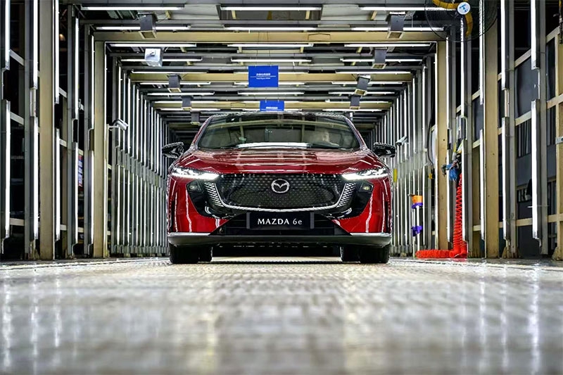 中国で新エネルギー車販売不振…マツダ、第2弾のSUVで起死回生なるか