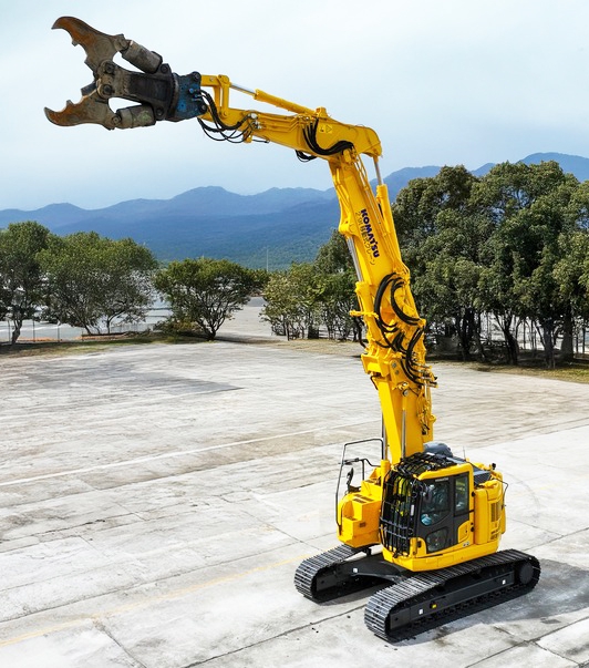 コマツが年30台販売へ、「中型油圧ショベル」マルチ解体仕様の機能