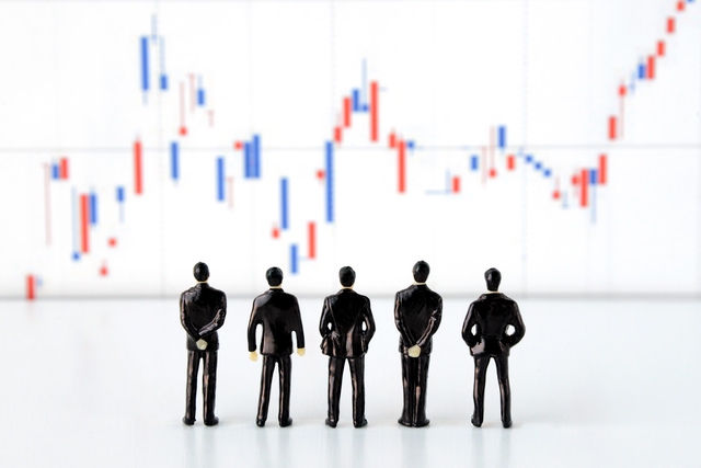 野村HDは当期利益最高…個人向け好調、証券10社の前3月期の全容