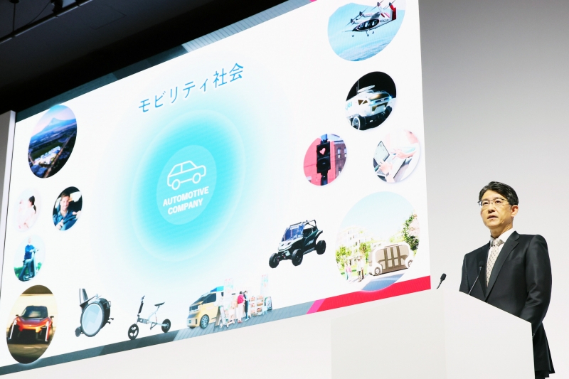 トヨタ、営業益3.8兆円…米関税・資材高重荷に｜ニュースイッチ by 日刊