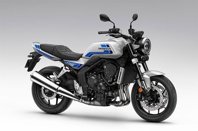 総排気量999ccの直列4気筒エンジン搭載…ホンダが投入、新型大型2輪で追究したこと