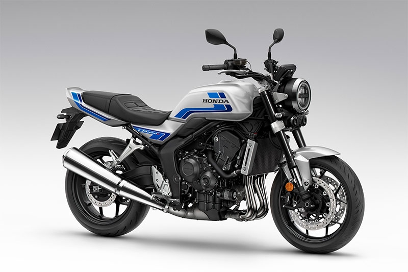 総排気量999ccの直列4気筒エンジン搭載…ホンダが投入、新型大型2輪で