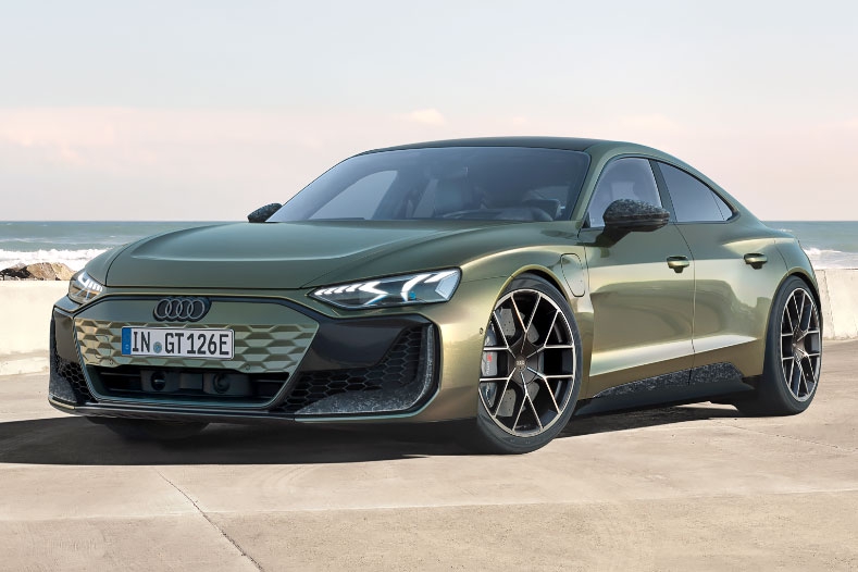 1充電走行距離は最長648km…アウディ、EVスポーツ車に新モデル｜ニュー
