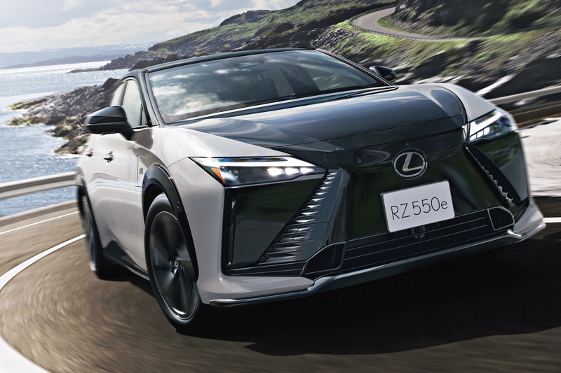 航続距離最長733kmトヨタが発売、レクサス新型「RZ」の性能｜ニュー