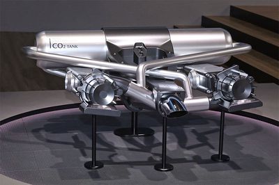 内燃機関車の未来託す…マツダ、車載CO2回収装置を実証