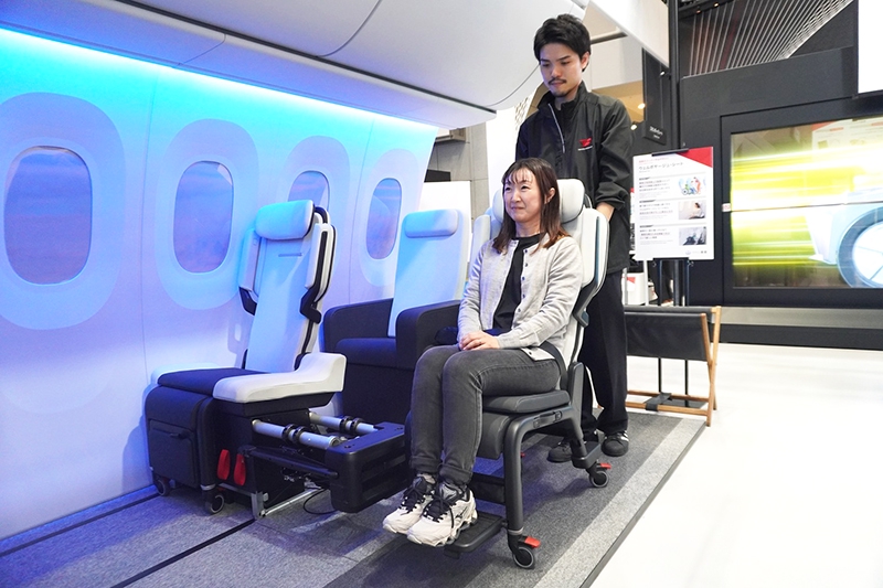 航空機座席と車いす一体化、乗り換えの手間軽減…トヨタ紡織がJAXAと