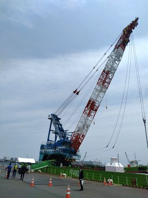 最大吊能力400トンの全旋回式クレーン搭載…不動テトラ・興生建設が披露