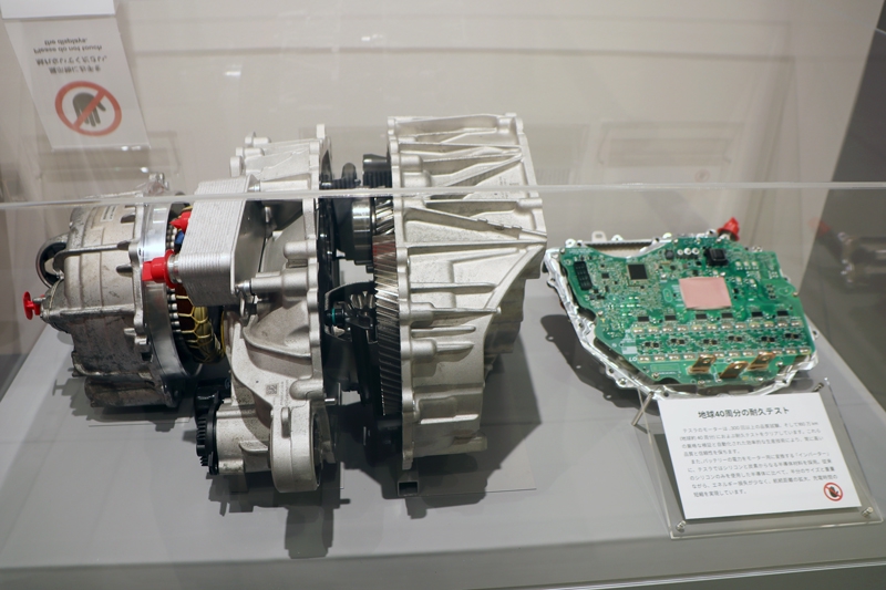 テスラが浜松に実店舗、国内で初めてモーターなどを展示した理由