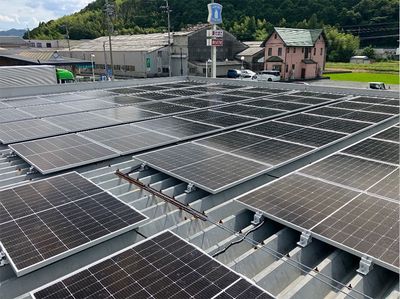 ローソン店舗の分散型蓄電池生かす、三菱商事子会社が新ソリューション