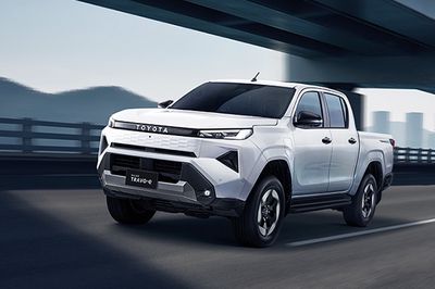 EV・FCVなど選択可能に…トヨタが世界初披露、新型「ハイラックス」の性能